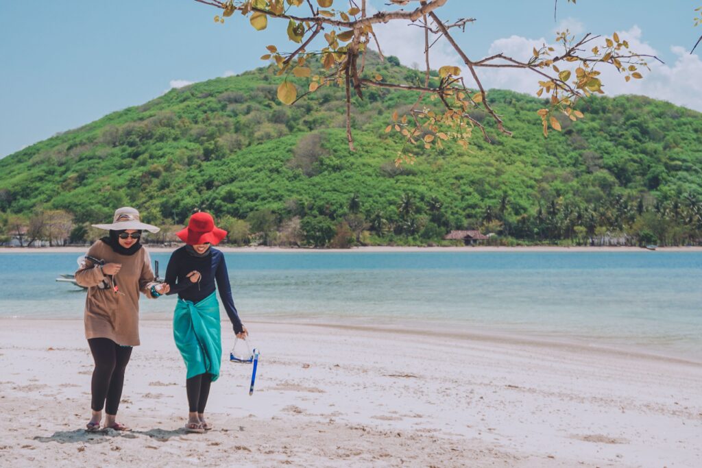 Lombok Island in Indonesia, a quieter and more affordable alternative to Bali with beaches, nature and fewer crowds