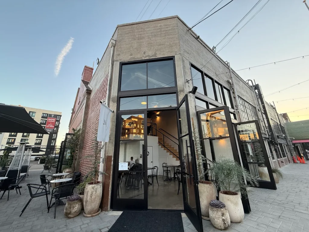 20g Coffee in Koreatown Los Angeles for remote work