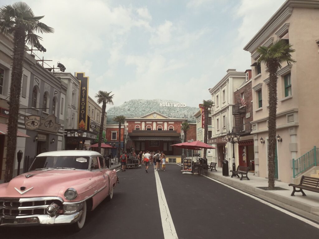 Hollywood street in Los Angeles with the Hollywood sign in the background